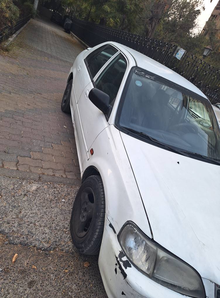 هوندا سيتي 2001 - صورة 3