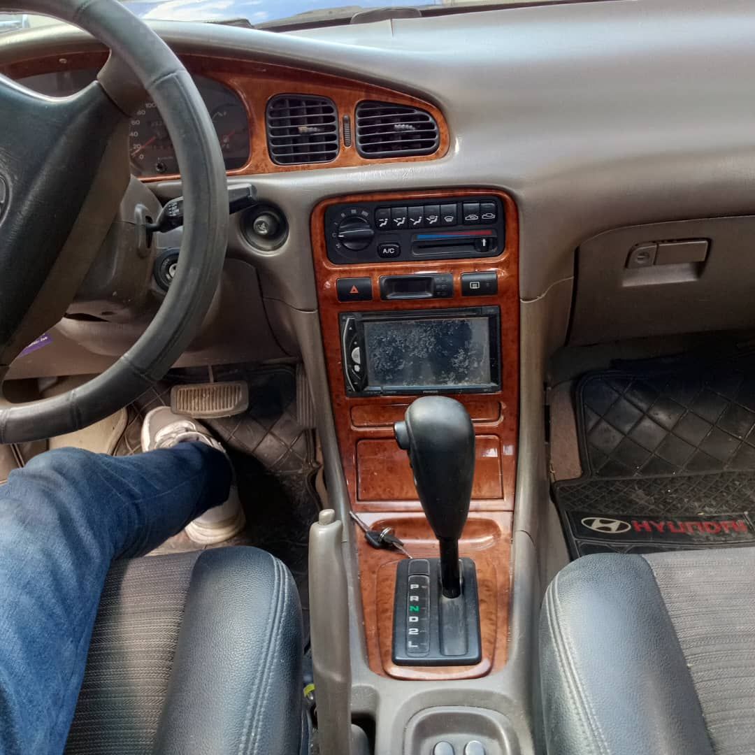 هيونداي سوناتا 1999 - صورة 5