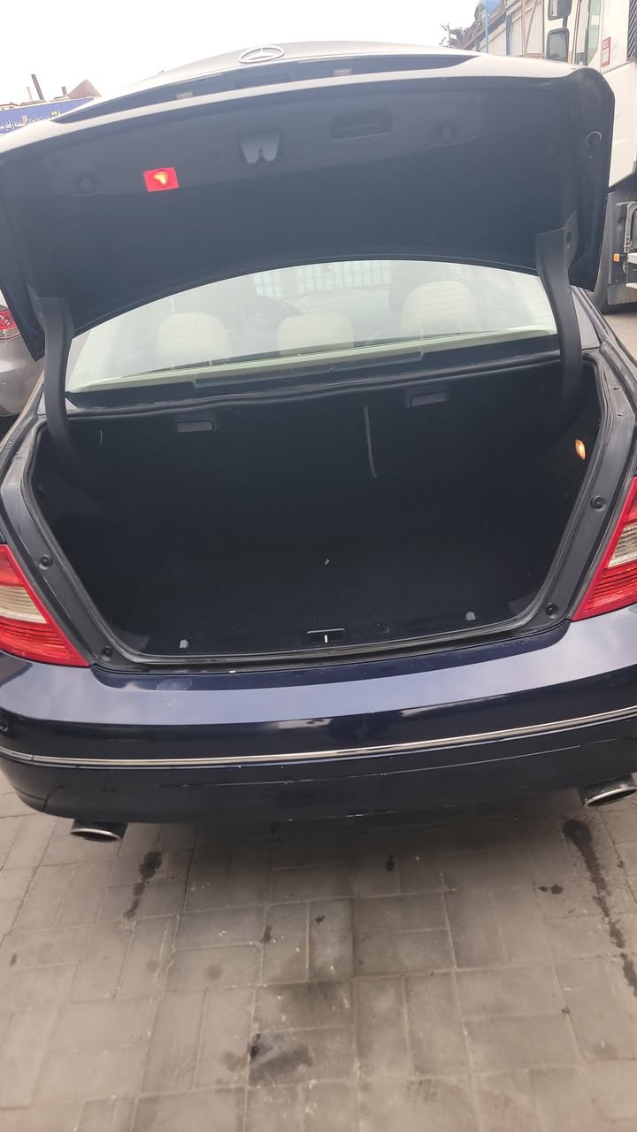 مرسيدس C300 2011 - صورة 5