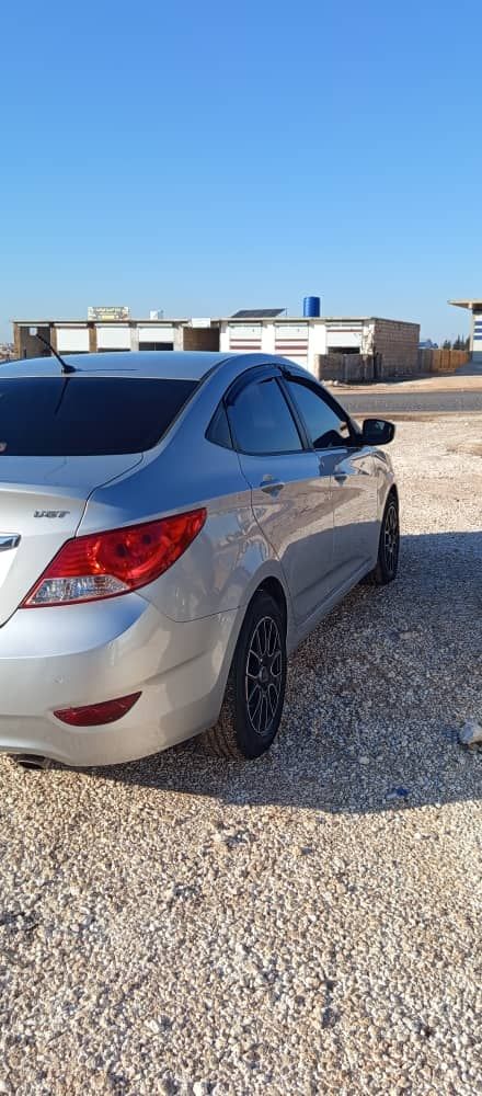 هونداي اكسنت 2011 - صورة 5