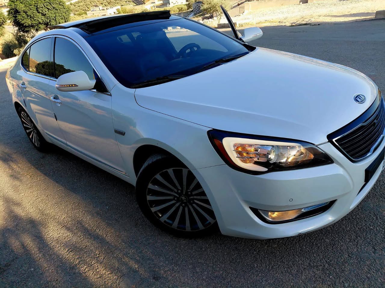 كيا K7 2011 - صورة 2