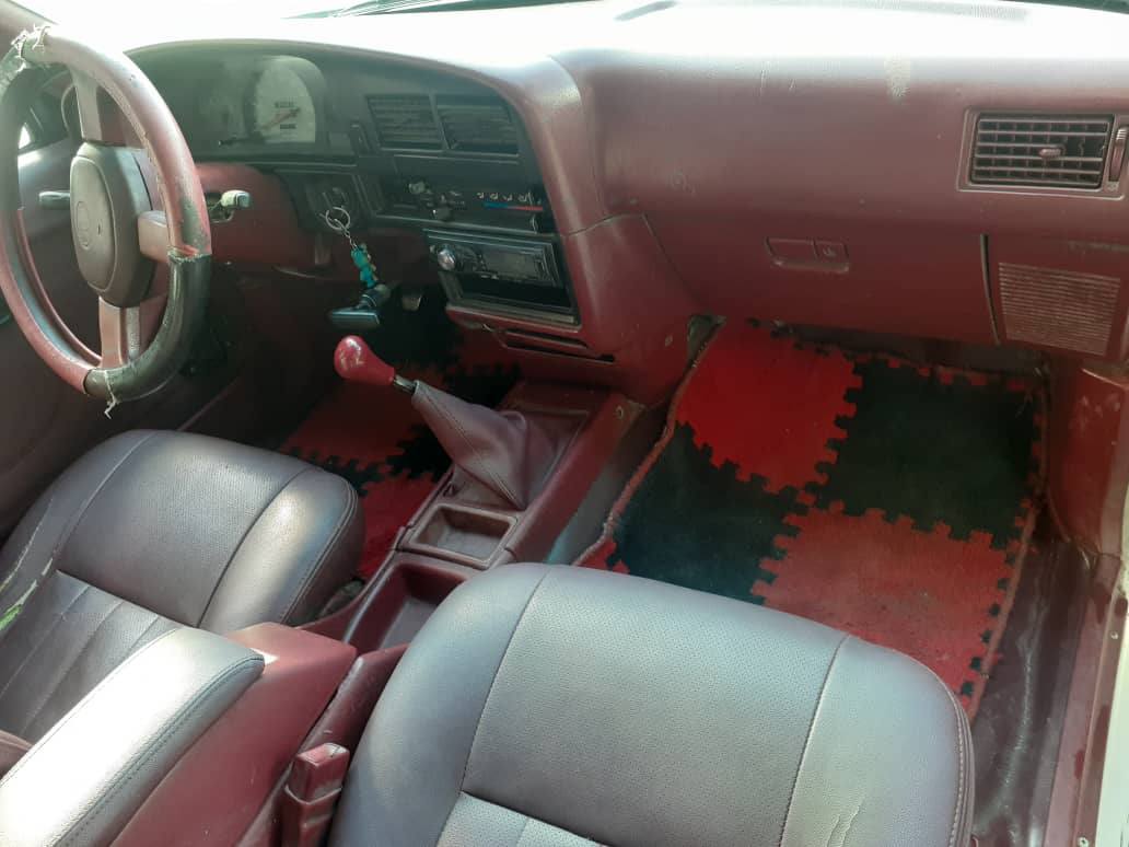 تويوتا هايلوكس بيك اب 1994 - صورة 3