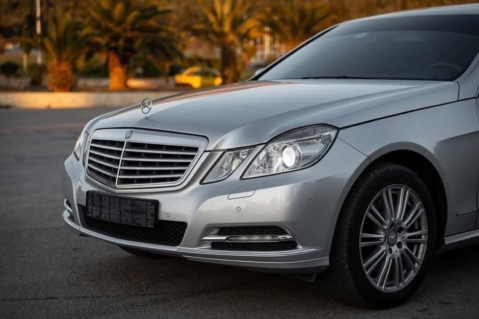 مرسيدس E300 2011 - صورة 1