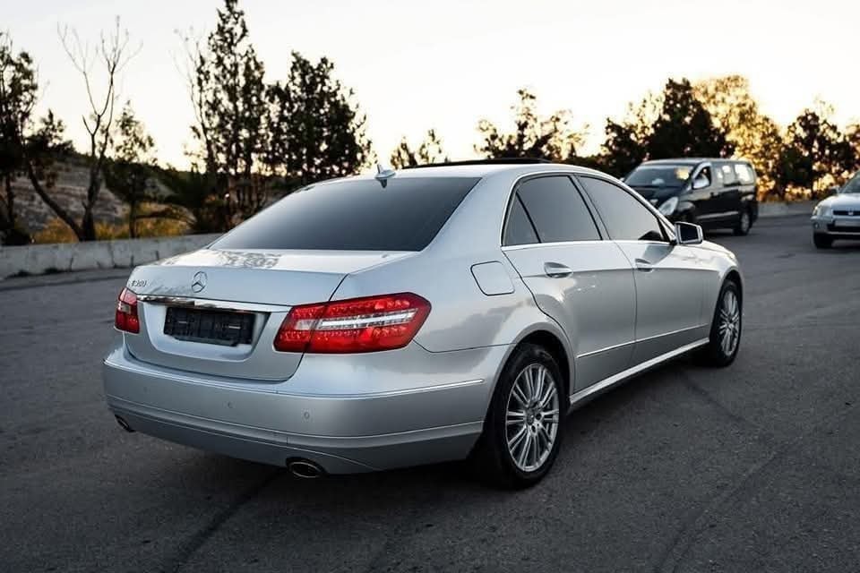 مرسيدس E300 2011 - صورة 4