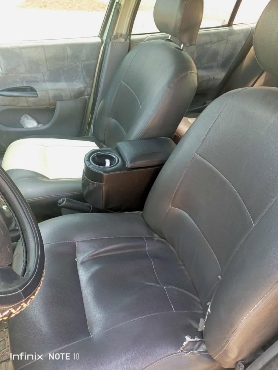 رينو ميجان 2001 - صورة 4