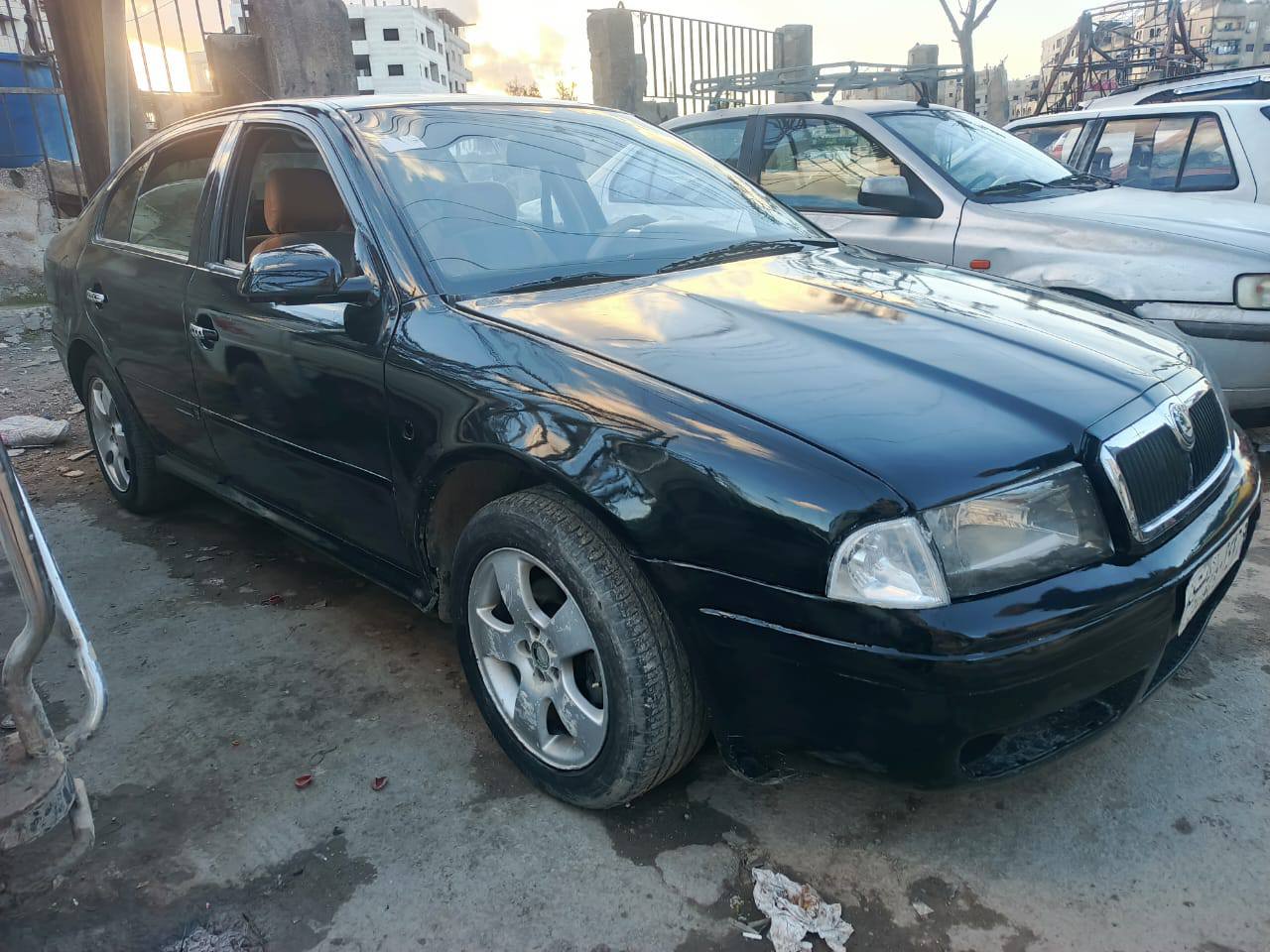 سكودا اوكتافيا 2002 - صورة 1