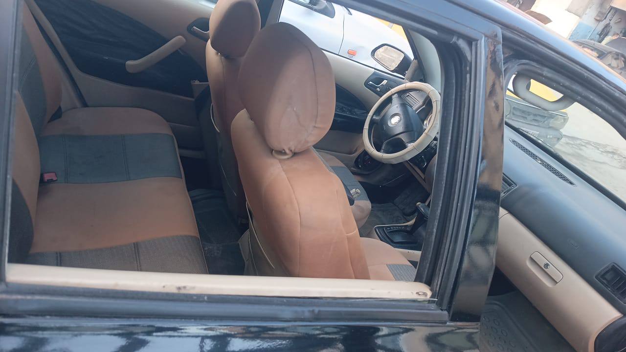 سكودا اوكتافيا 2002 - صورة 2