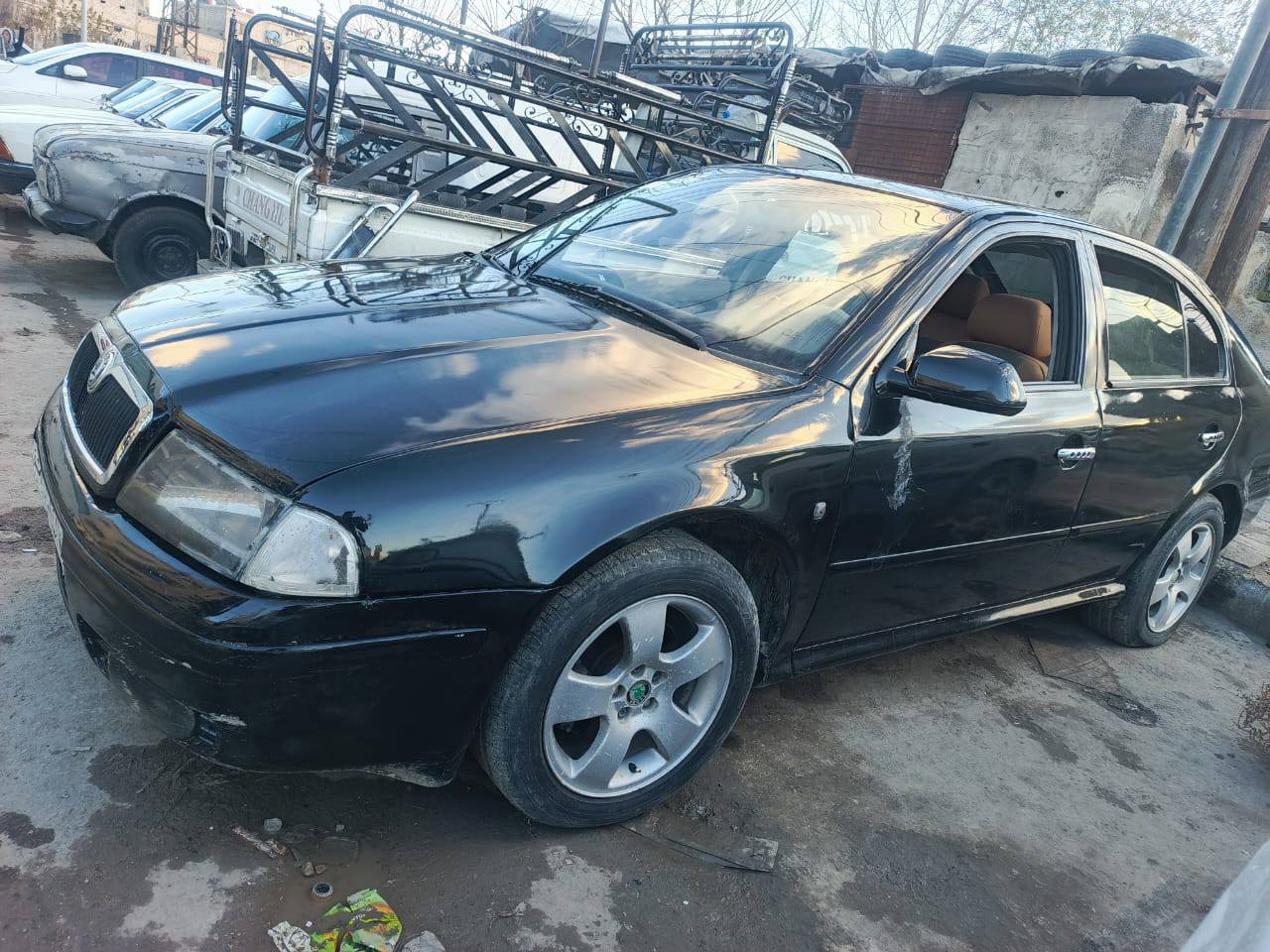 سكودا اوكتافيا 2002 - صورة 3