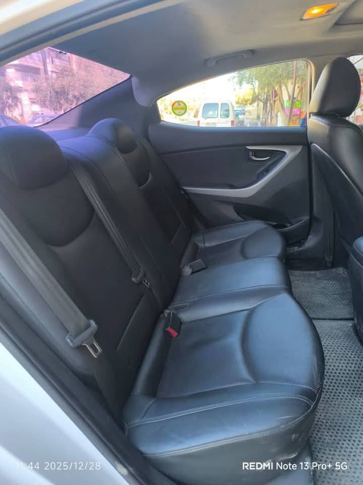 Hyundai افانتي 2014 - صورة 1