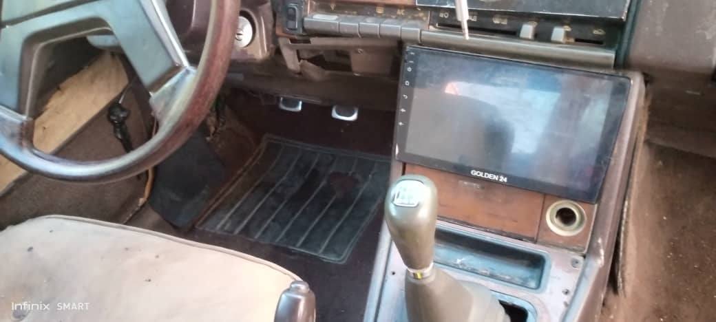 مازدا 929 1983 - صورة 5