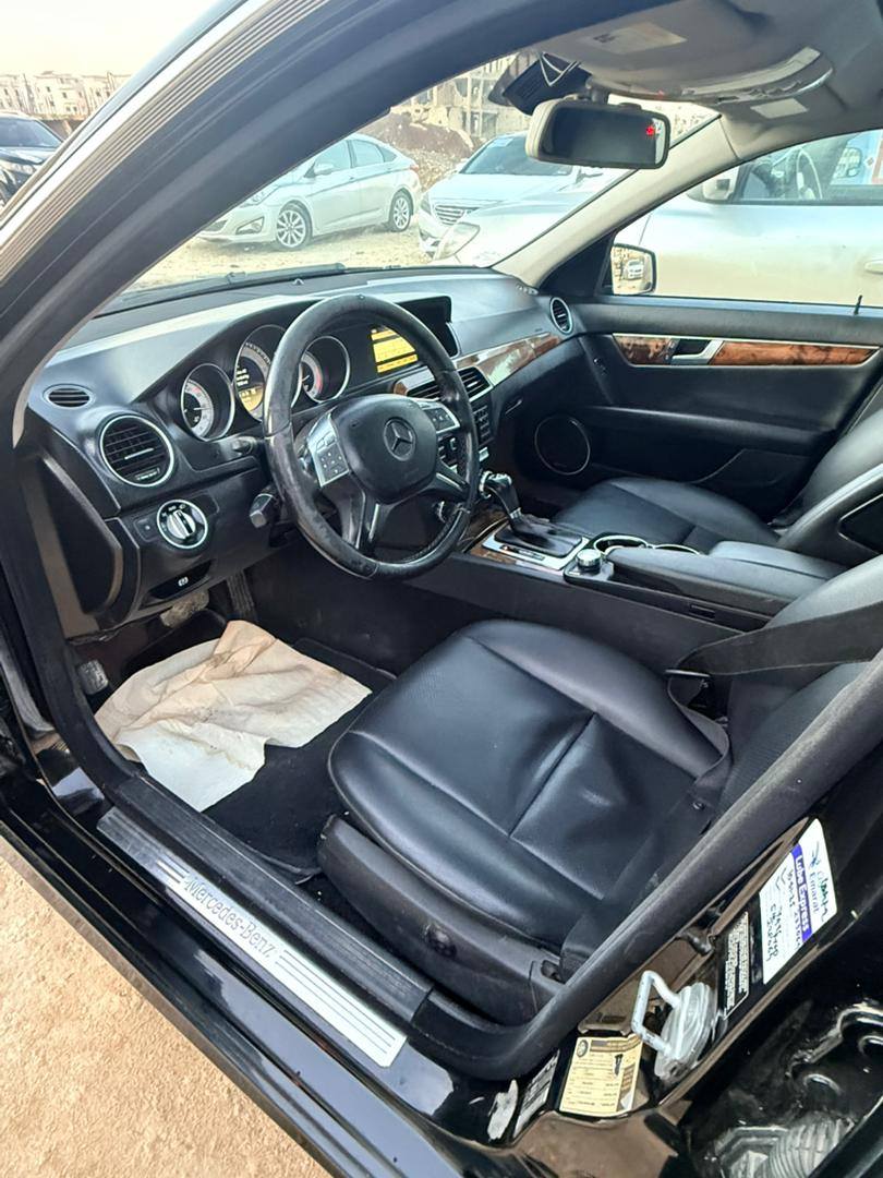 مرسيدس C250 2012 - صورة 2