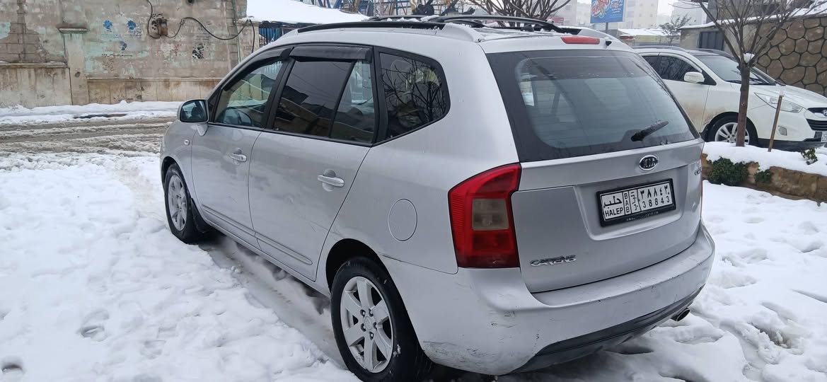 كيا كارينز 2007 - صورة 5