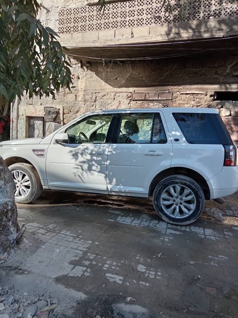 لندروفر فريلندر 2014 - صورة 2