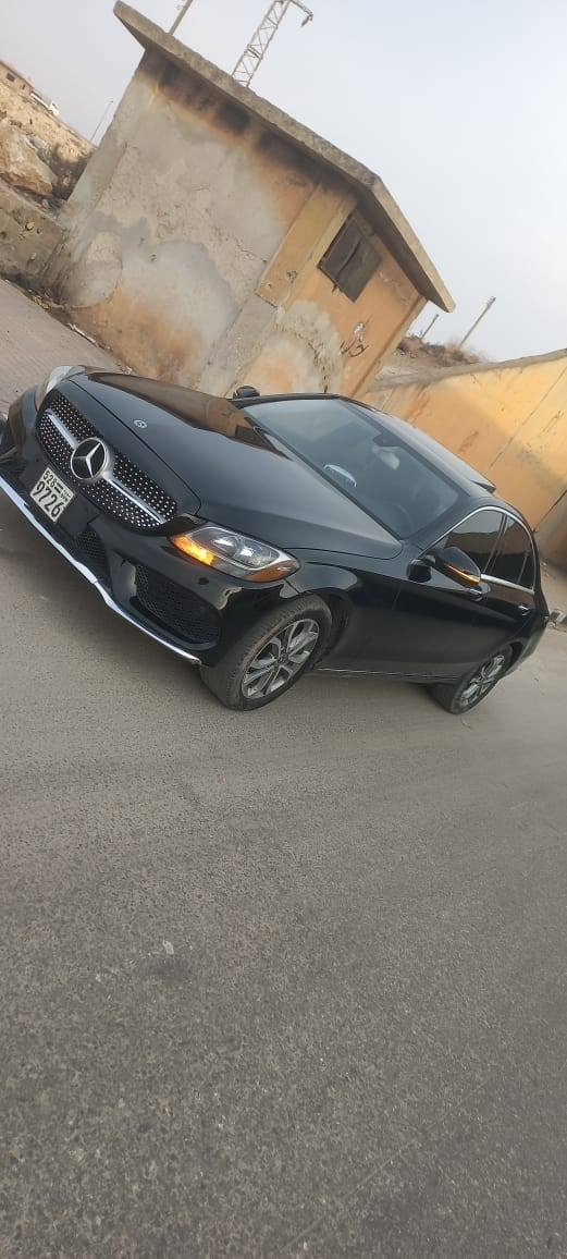 مرسيدس C300 2018 - صورة 1