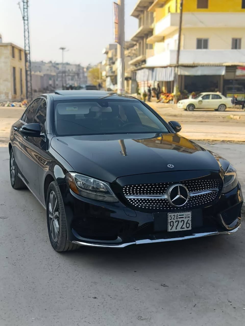 مرسيدس C300 2018 - صورة 4