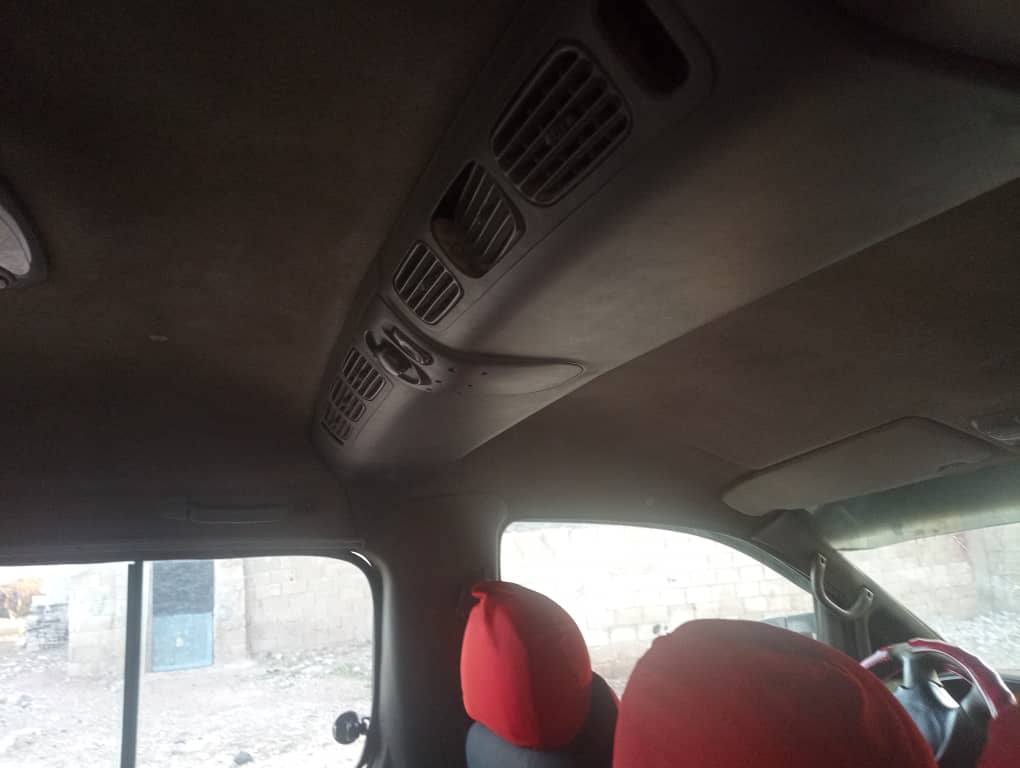 هيونداي ستاركس 2001 - صورة 3