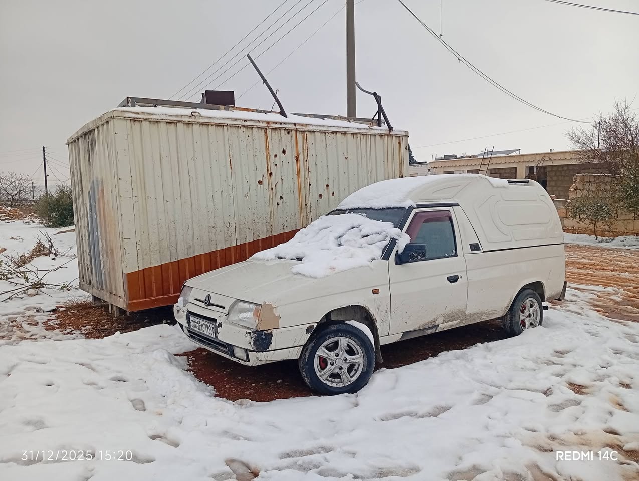 سكودا بيك اب 2000 - صورة 1