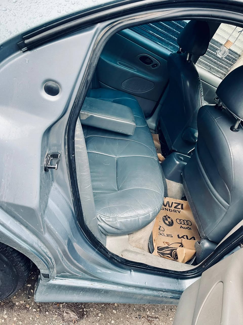 فورد كونتور 2000 - صورة 2