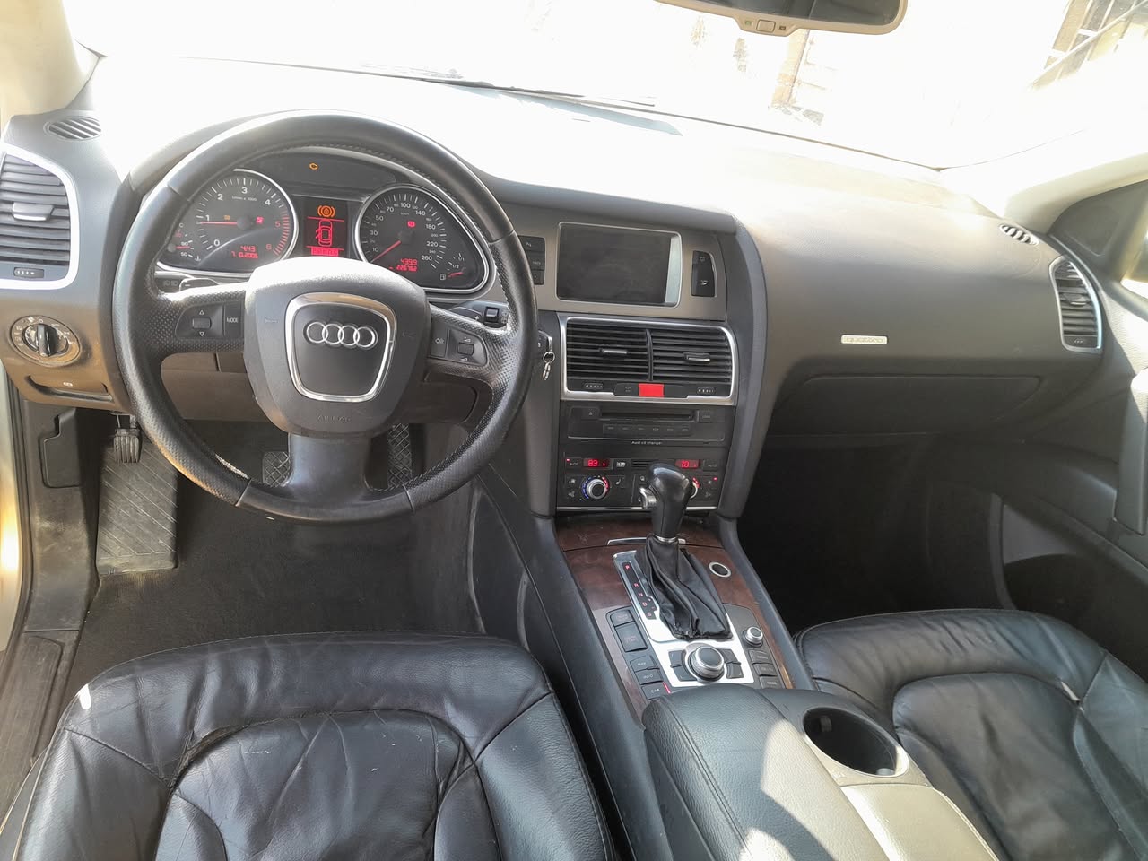 اودي Q7 2007 - صورة 4