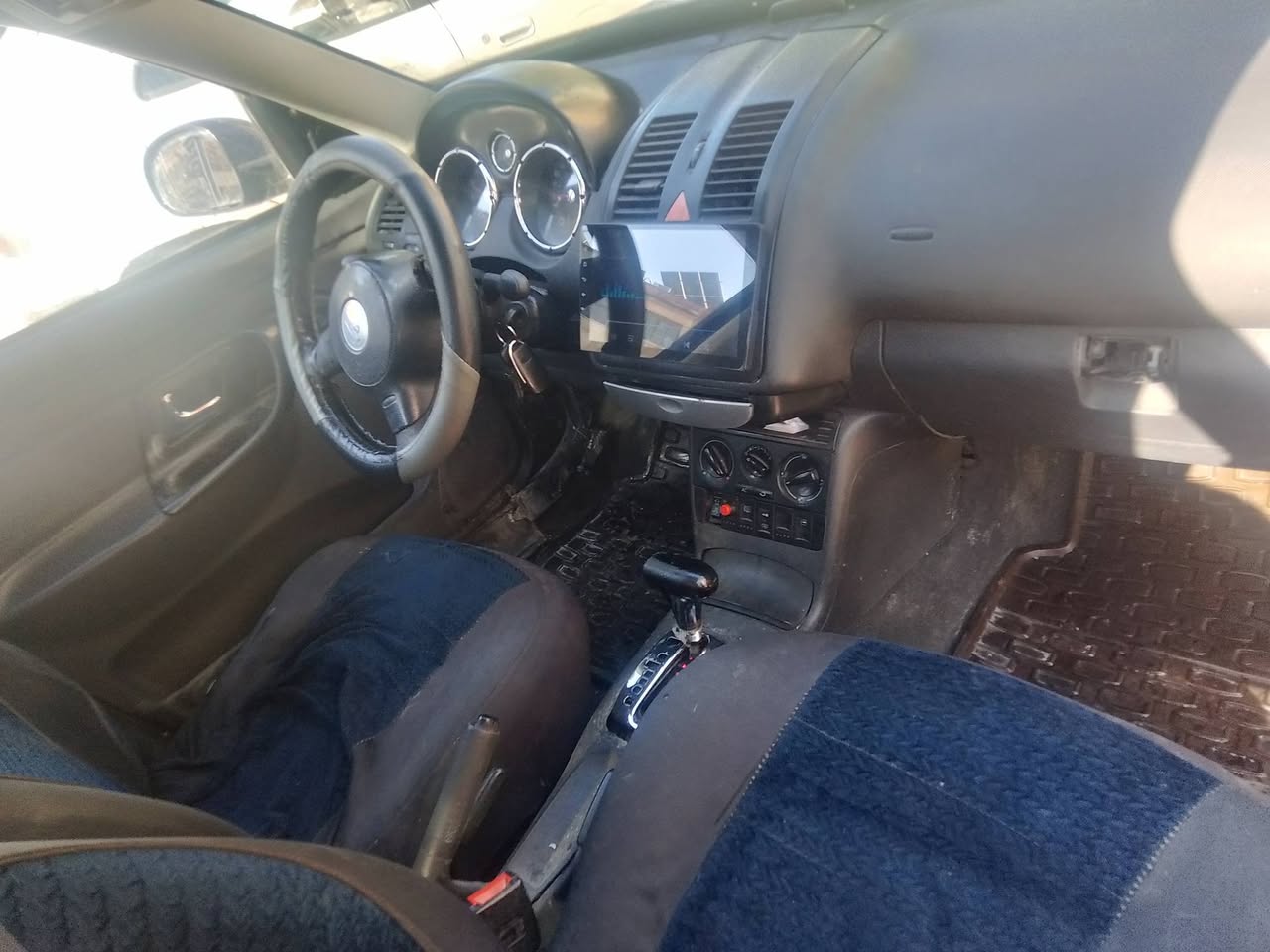 فولكس فاجن بولو كلاسيك 2001 - صورة 3