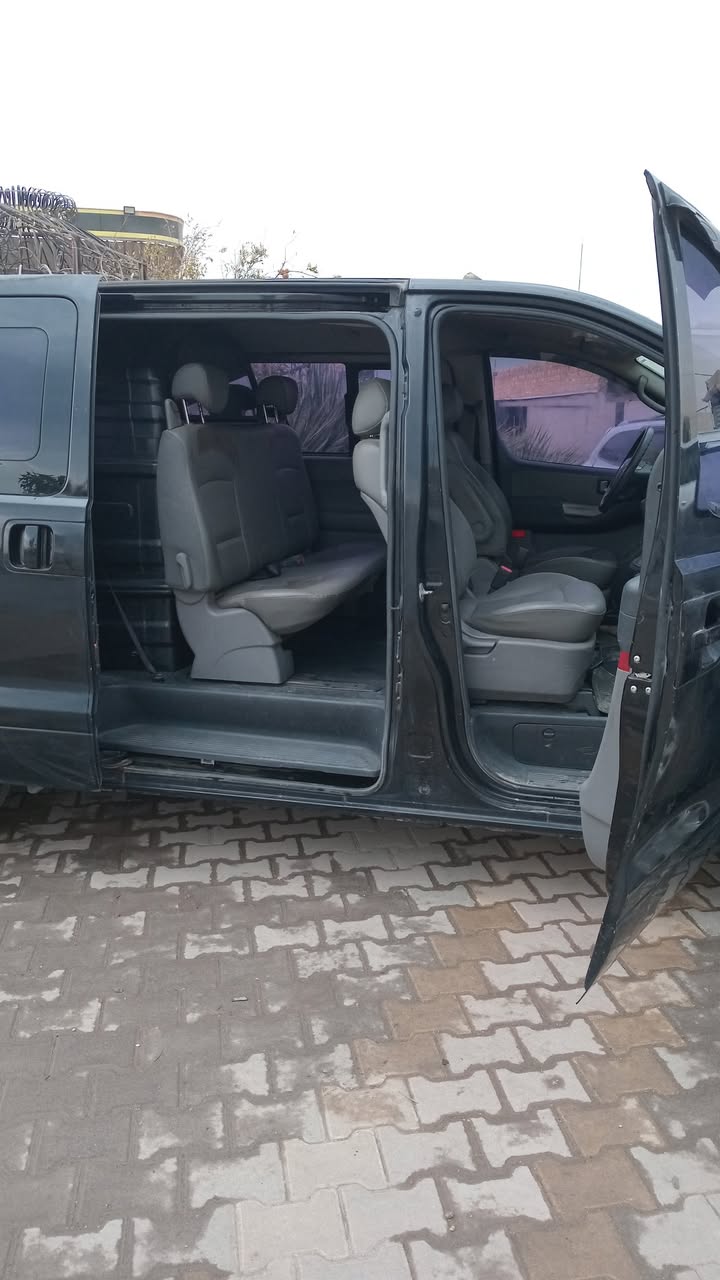 هيونداي H1 غراند 2013 - صورة 5