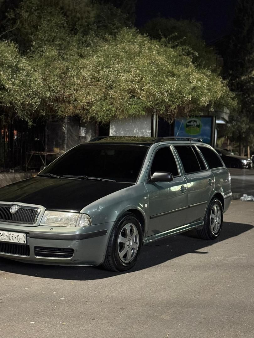 سكودا اوكتافيا 2002