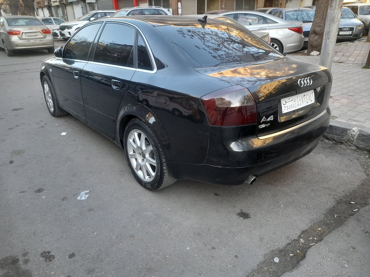 أودي A4 2005 - صورة 2