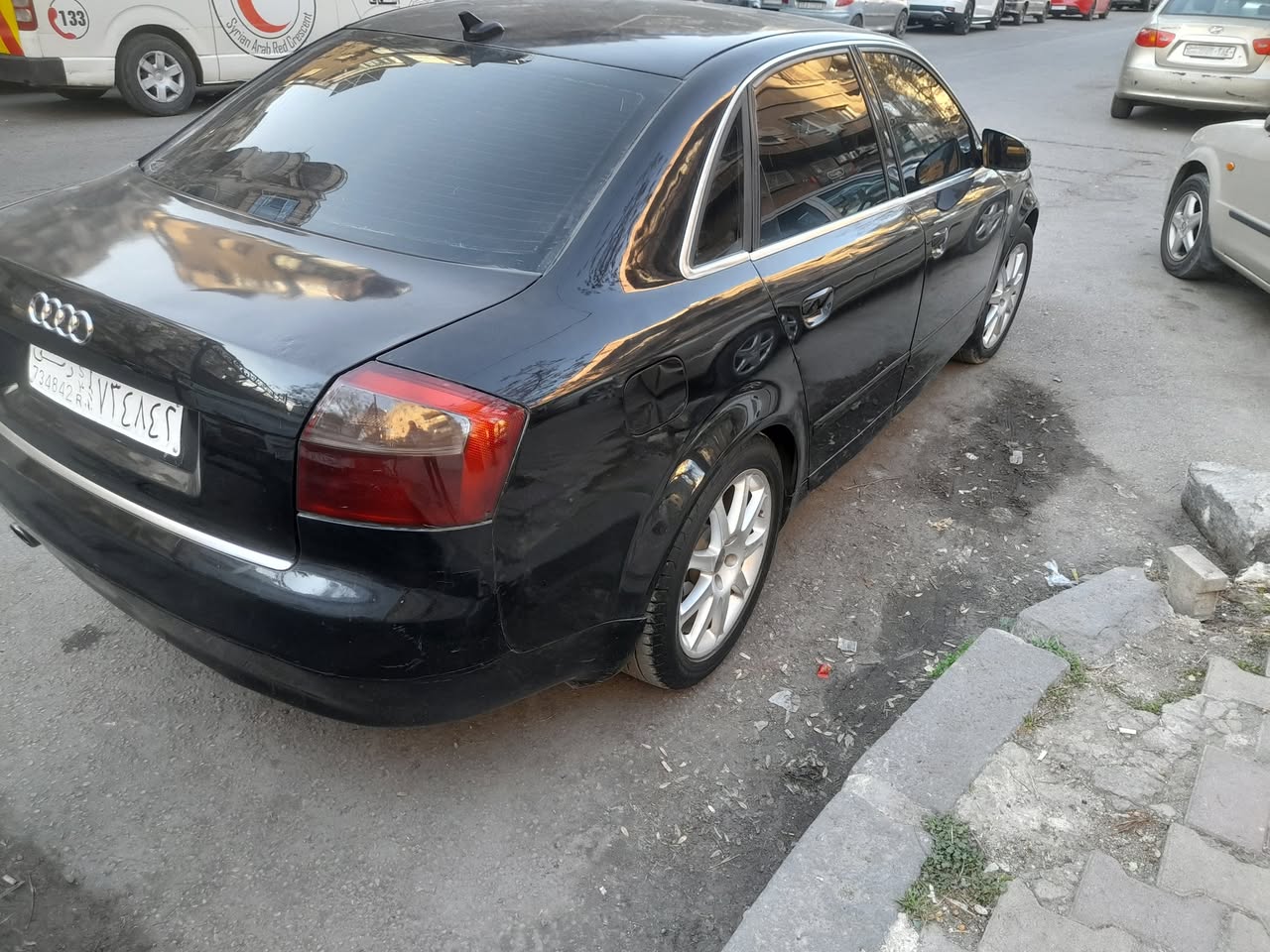 أودي A4 2005 - صورة 4