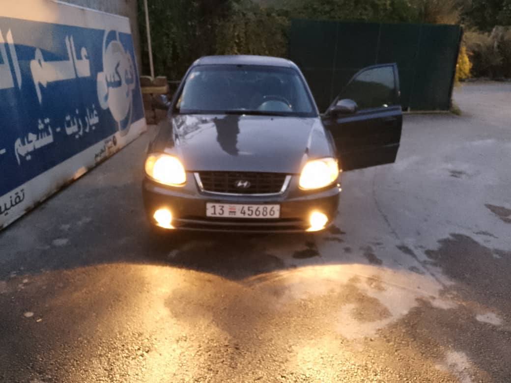 هيونداي اكسنت 2002 - صورة 1