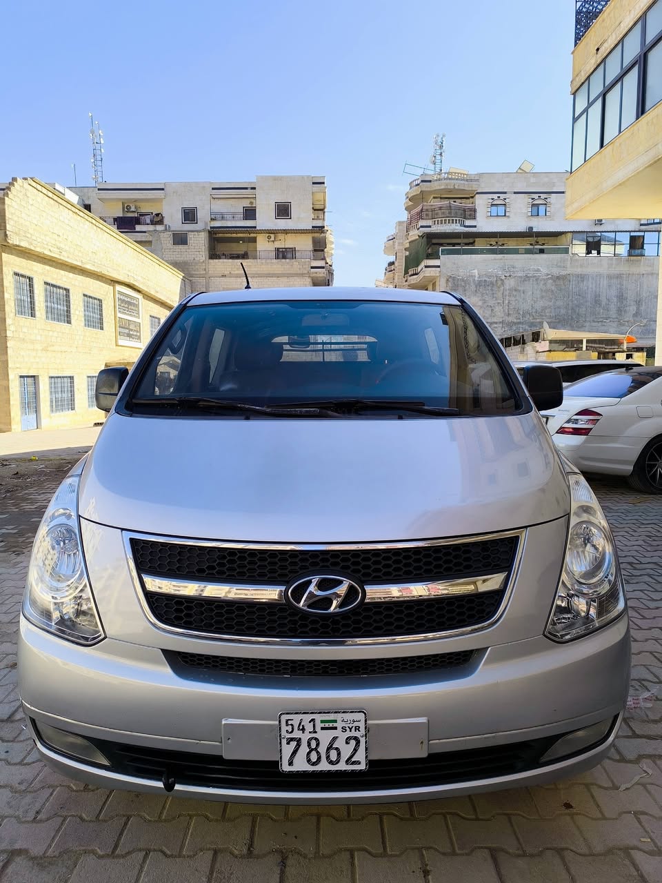 اتش ون H-1 2009 - صورة 1