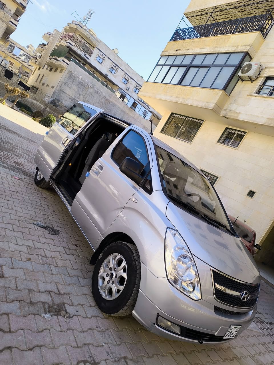 اتش ون H-1 2009 - صورة 4