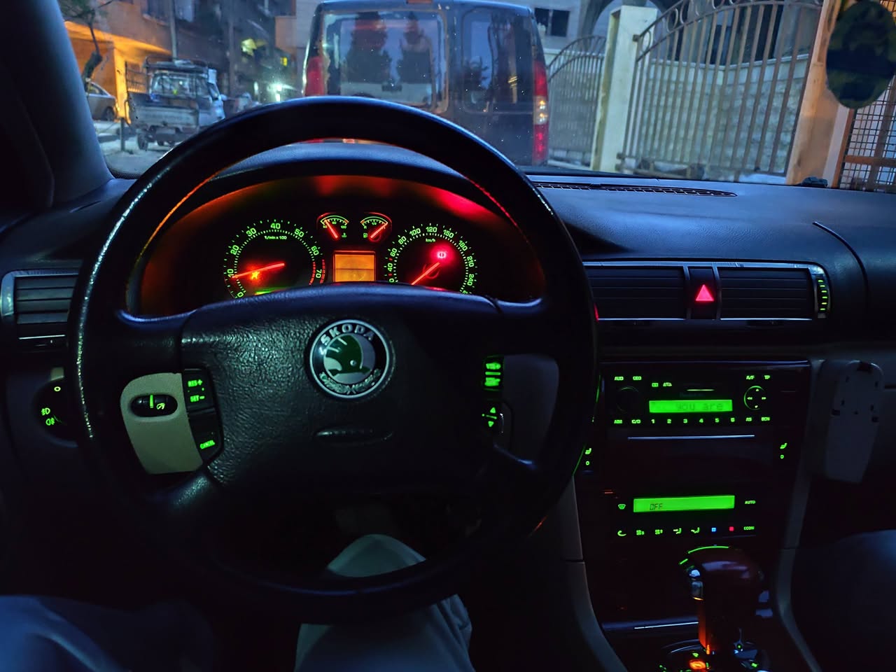 سكودا سوبيرب 2003 - صورة 5