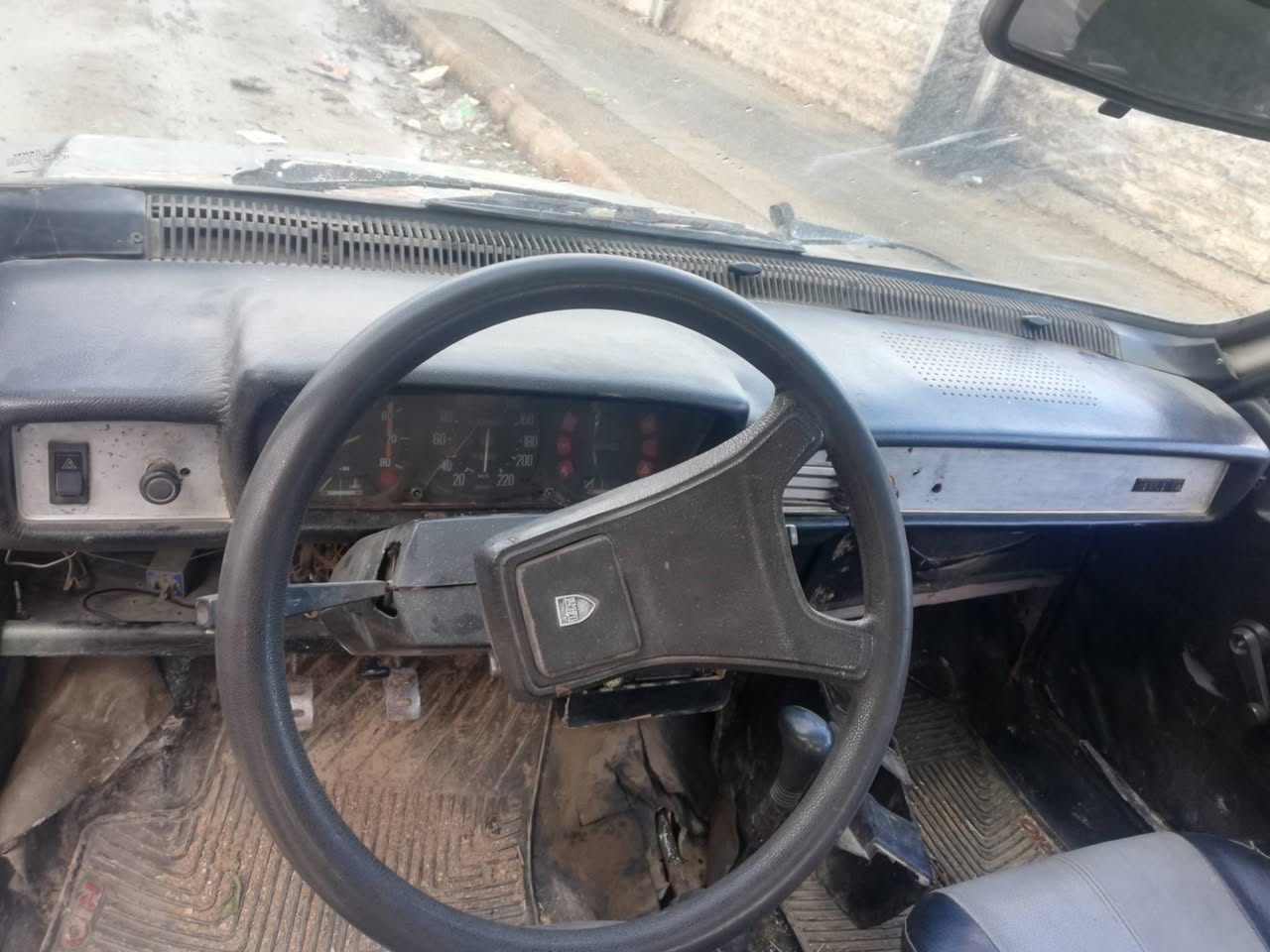 داسيا نقل وركوب 1993 - صورة 2