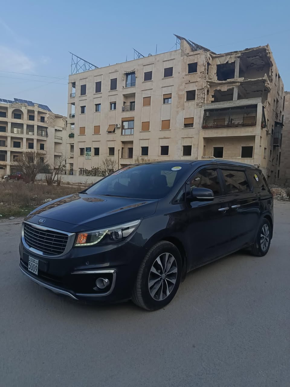 كيا كرنفال 2017 - صورة 2