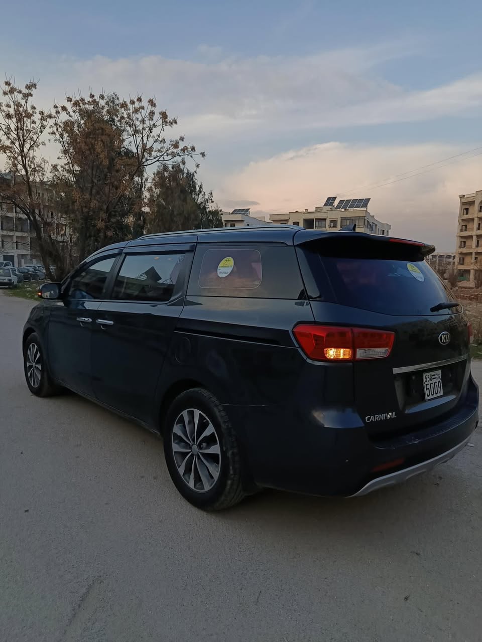 كيا كرنفال 2017 - صورة 5