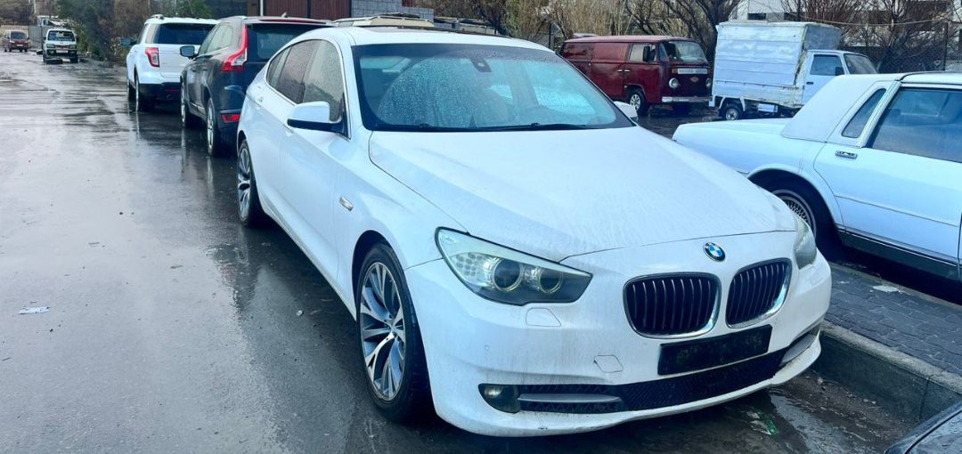 بي إم دبليو جي تي 2011