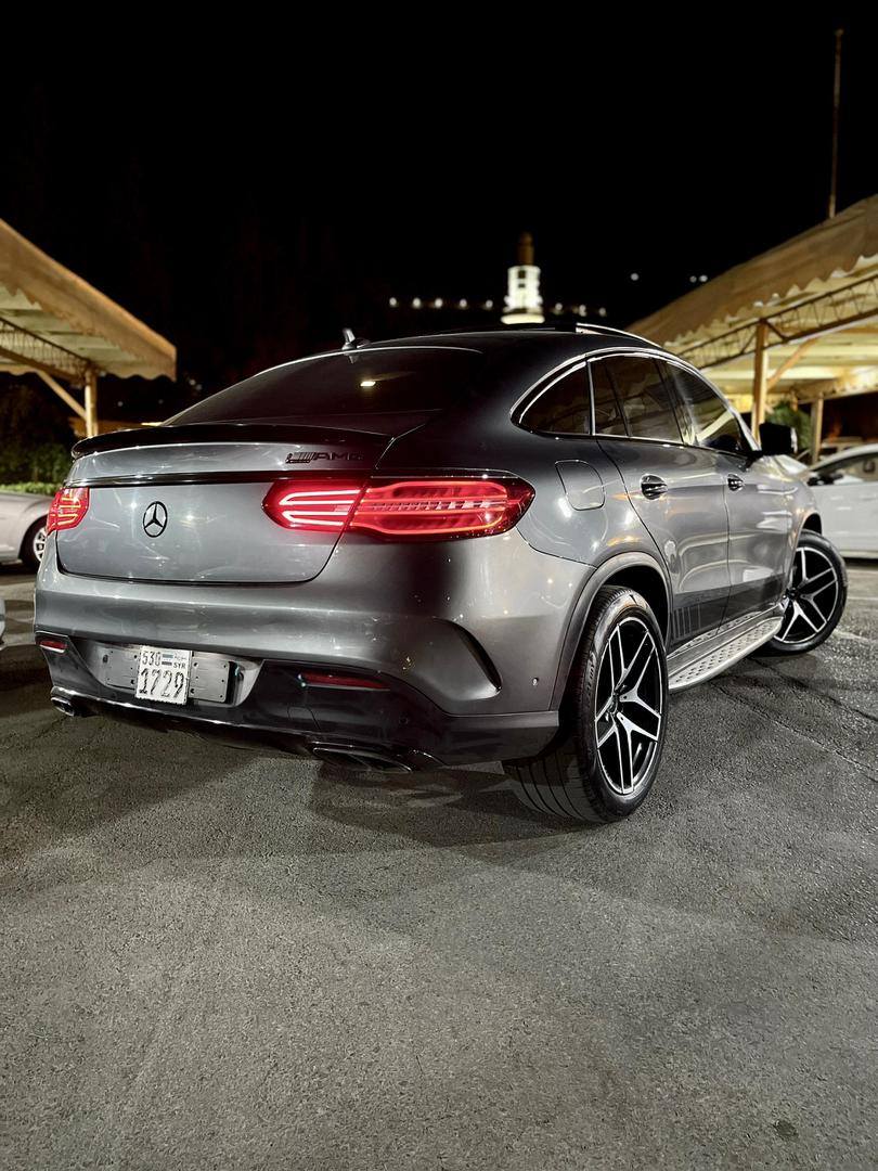 Mercedes-Benz GLE AMG 43 2018 - صورة 1