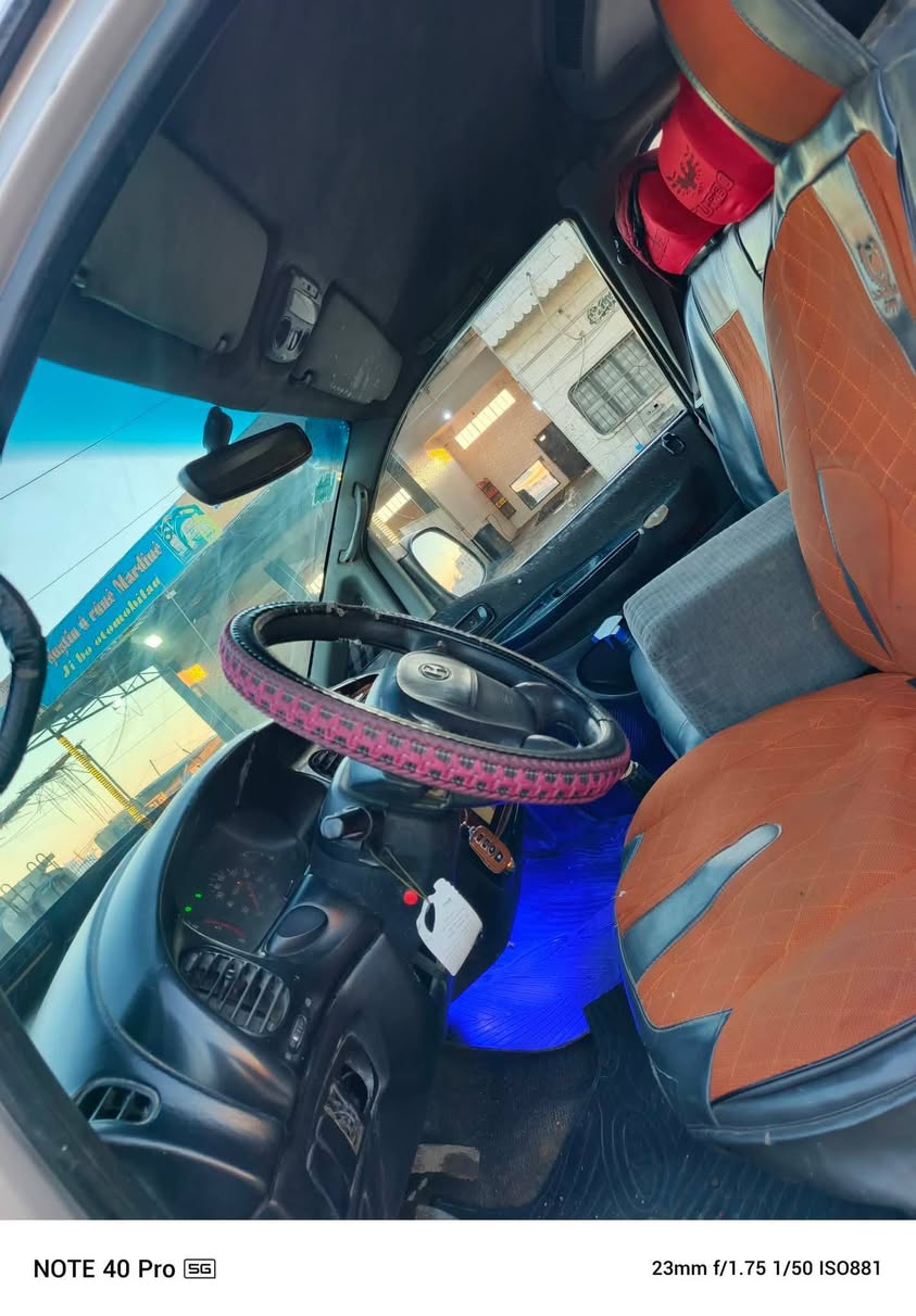 هيونداي ستاركس 2001 - صورة 5