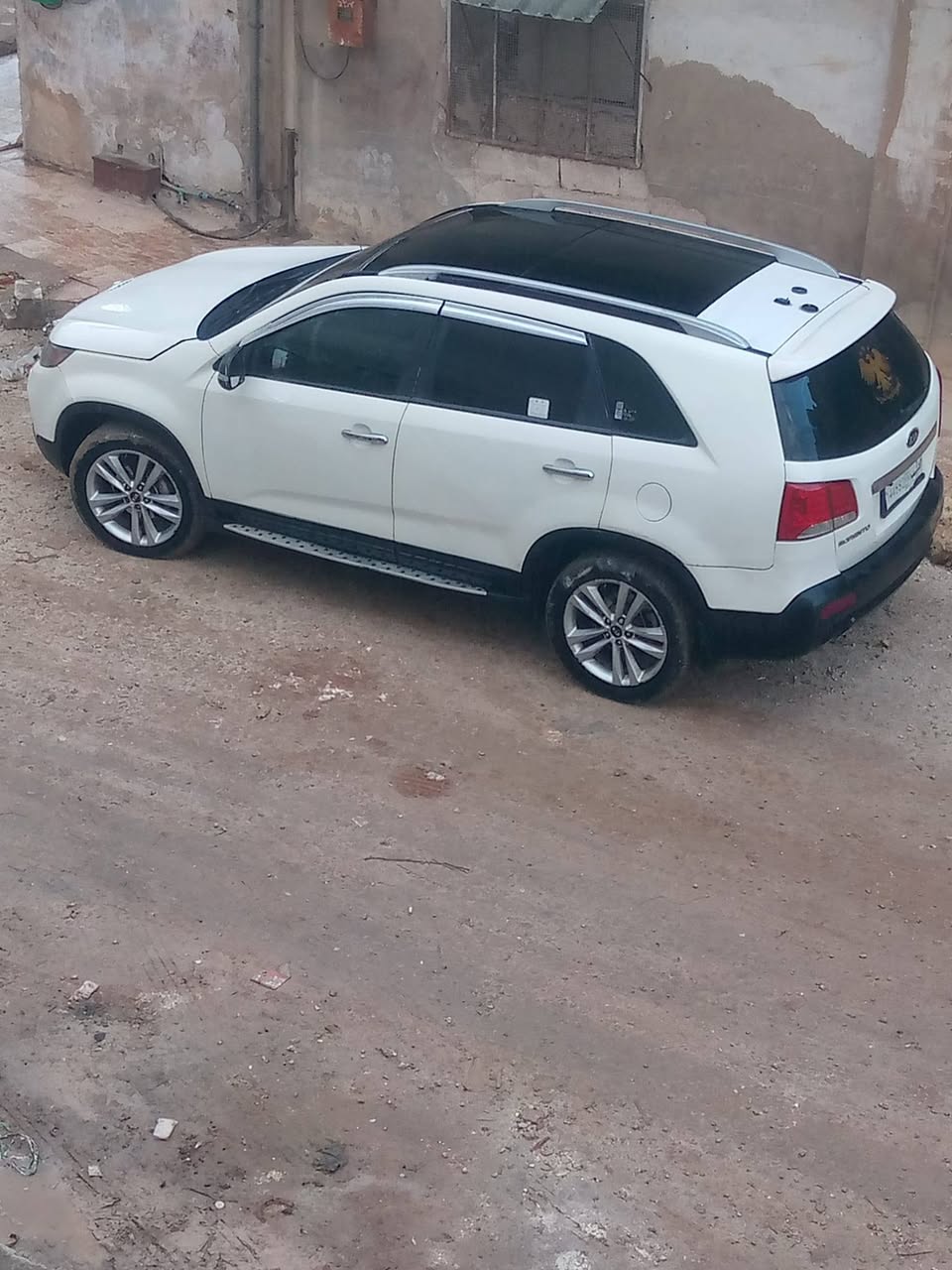 كيا سيرنتو 2011 - صورة 4