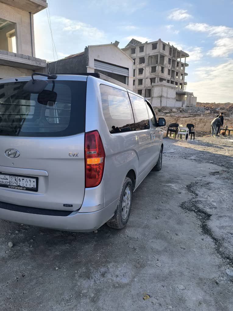 هيونداي ستاركس 2010 - صورة 1