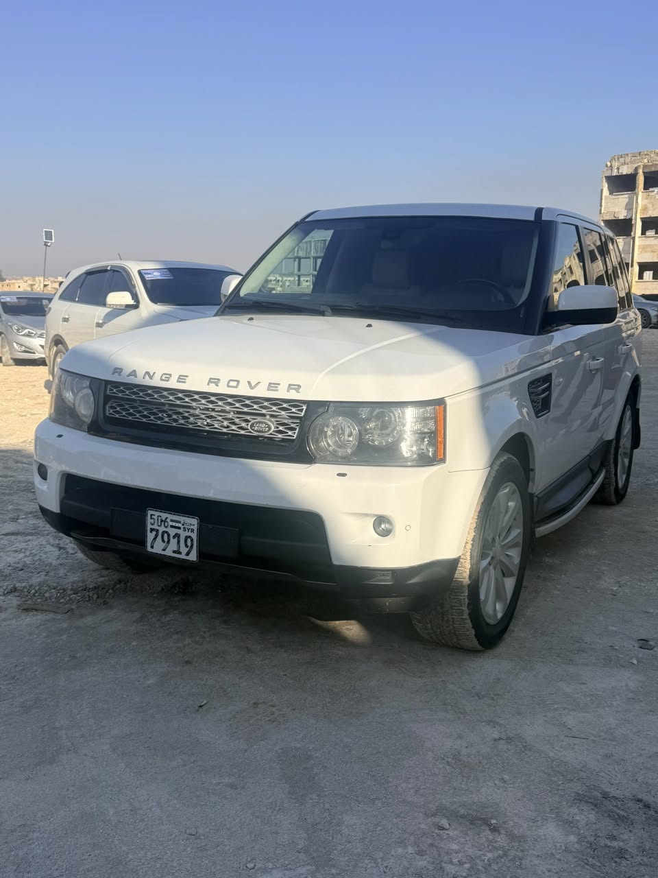 رانج روفر سبورت 2013 - صورة 2
