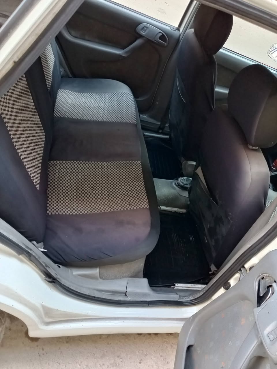 فوكس فاغن كرت 2003 - صورة 2