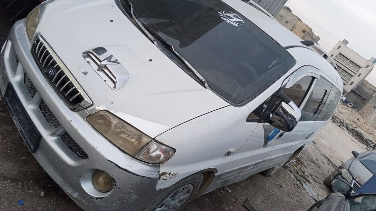 هيونداي ستاركس 2000 - صورة 1