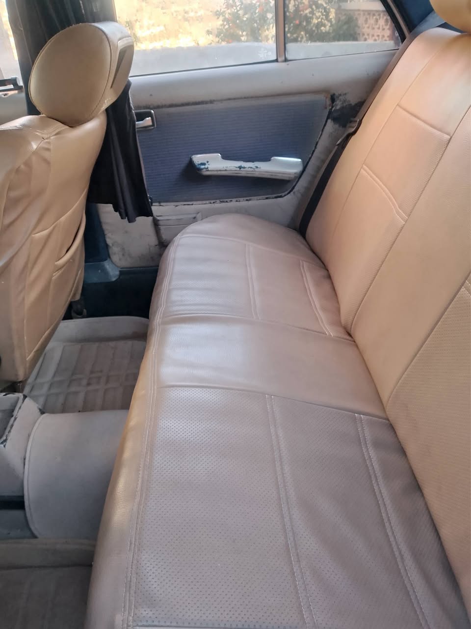 مرسيدس ٢٣٠ 1983 - صورة 3