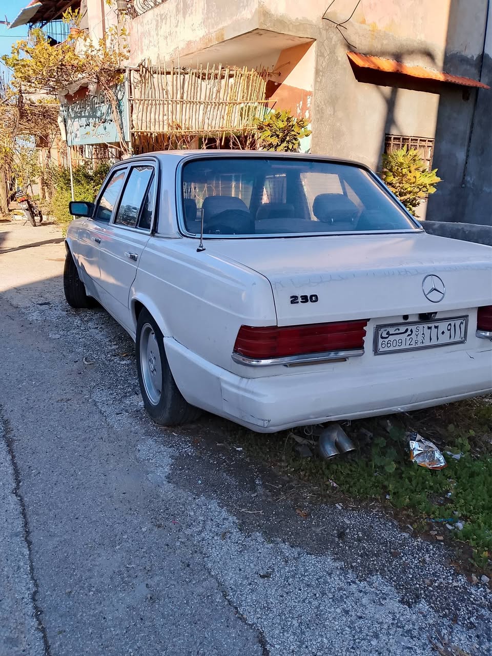 مرسيدس ٢٣٠ 1983 - صورة 5