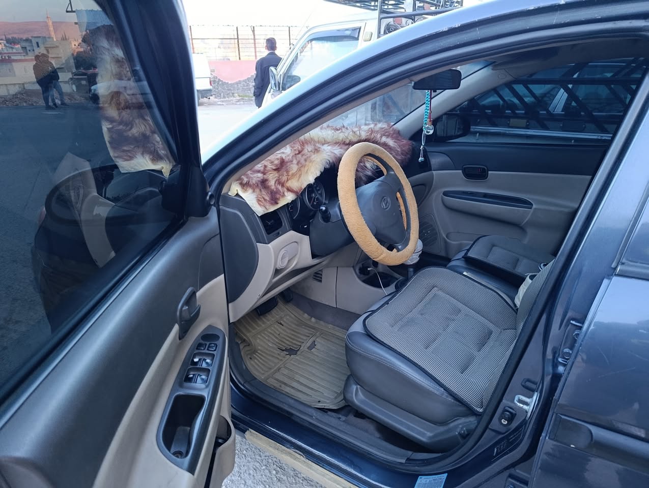 هيونداي فيرنا 2009 - صورة 4