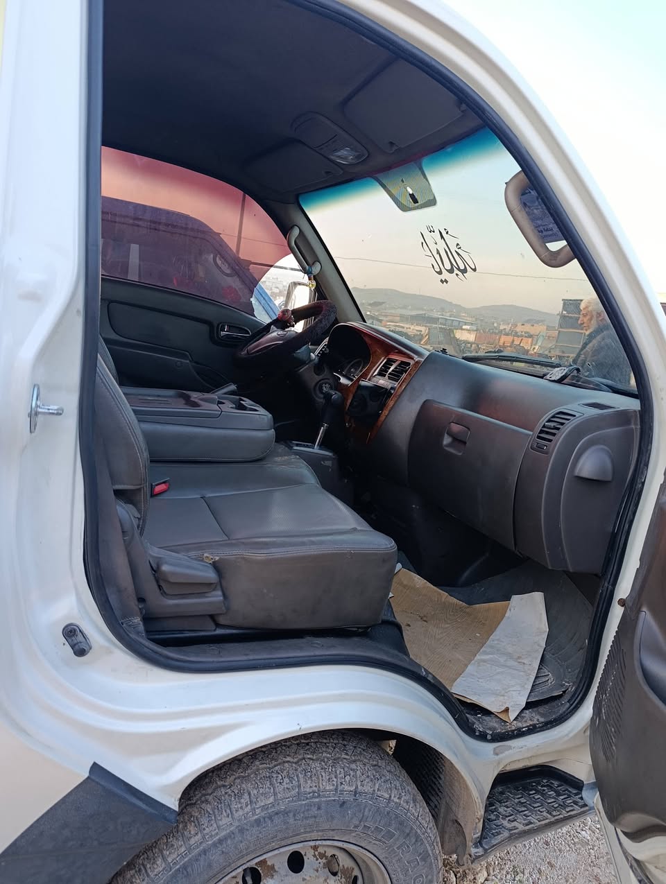 هيونداي إتش 100 2009 - صورة 5