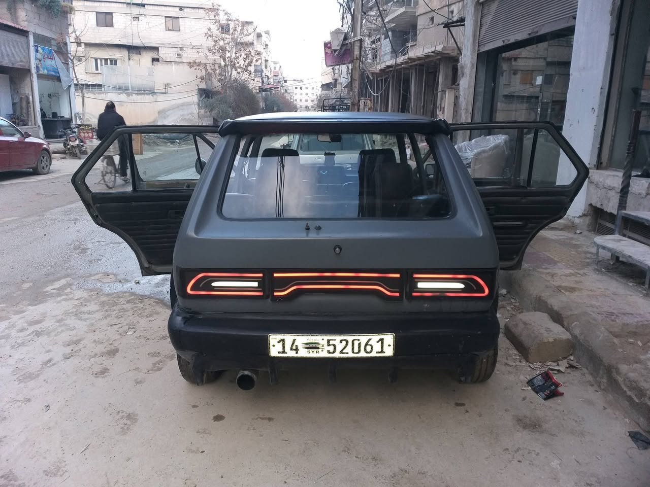 فولكس فاجن جولف 76 - صورة 1