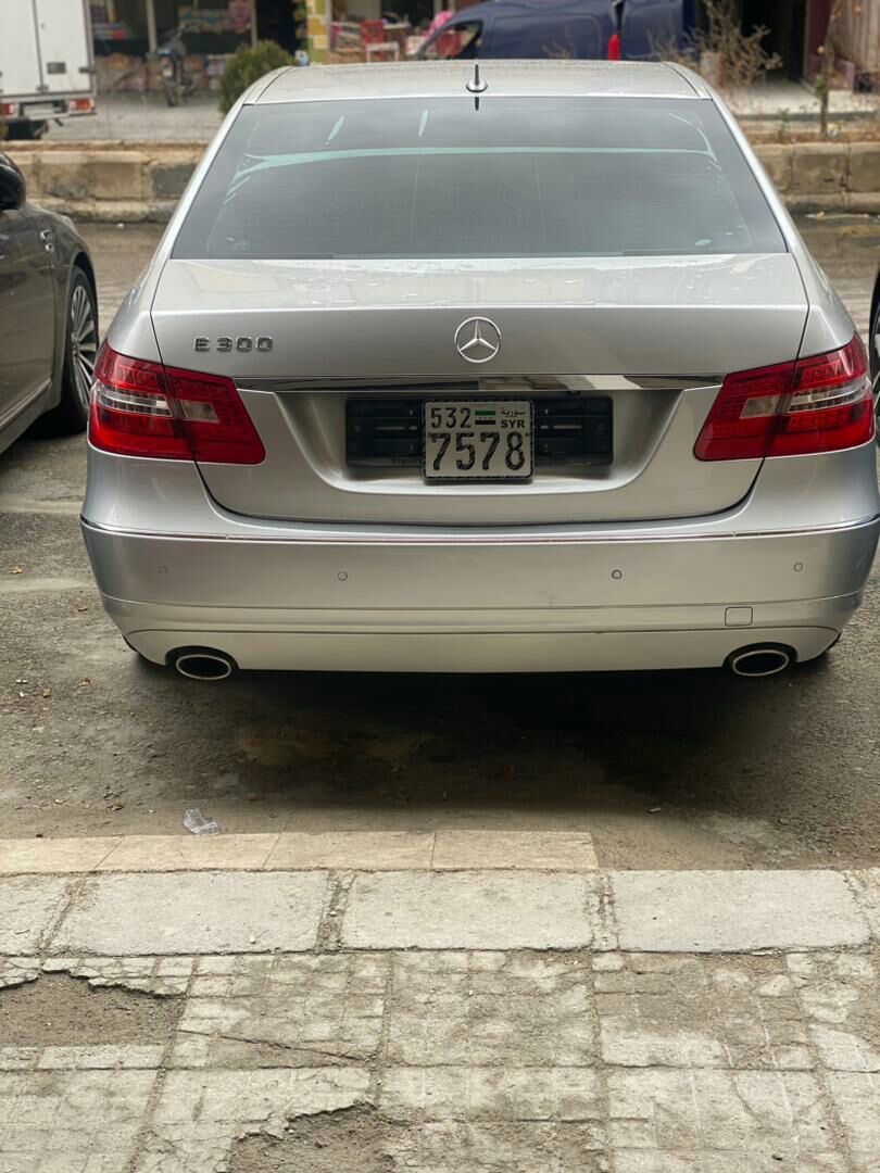 مرسيدس E300 2011