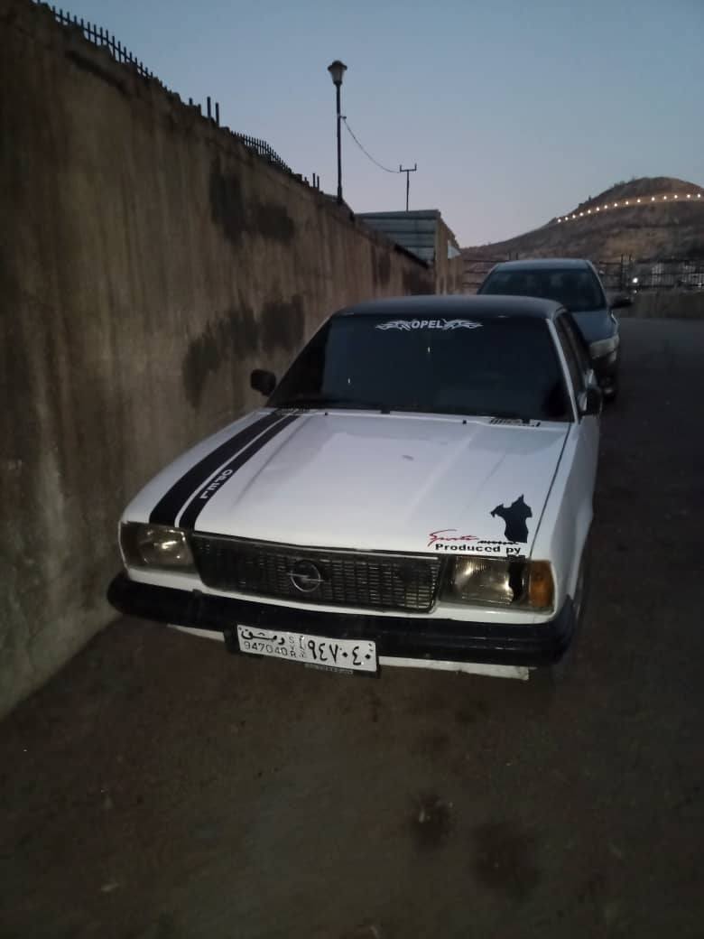 اوبل كرت 1976 - صورة 1